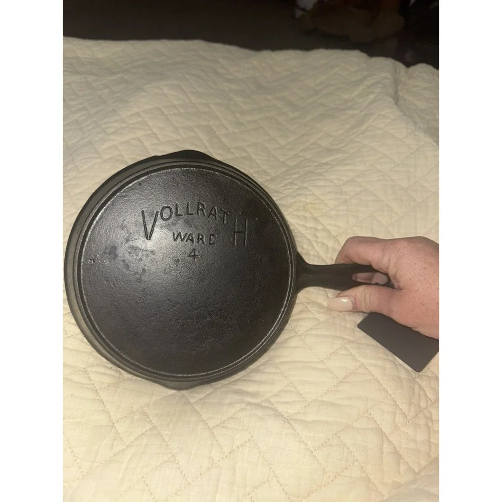 Vollrath #4 Cast Iron Skillet